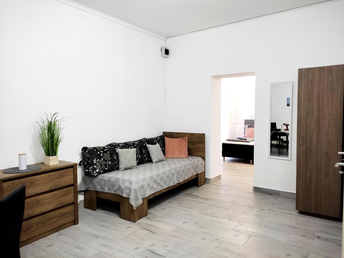 Dunapart Apartment วาค ภายนอก รูปภาพ