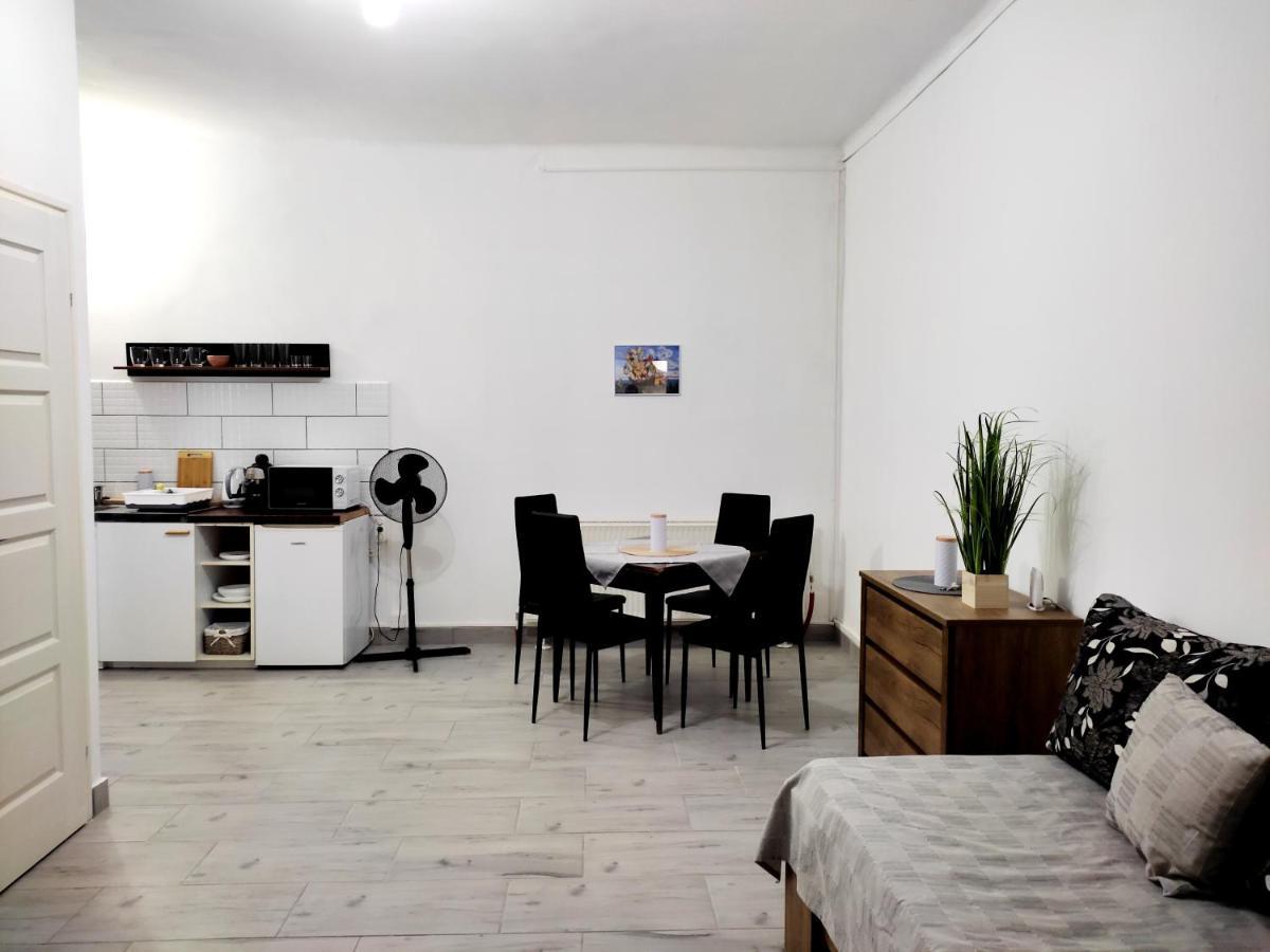Dunapart Apartment วาค ภายนอก รูปภาพ