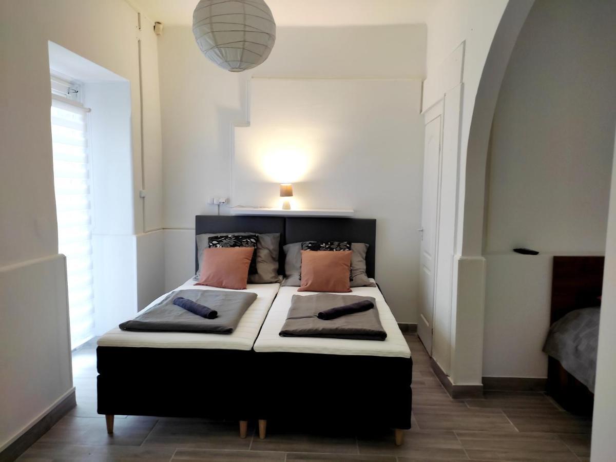 Dunapart Apartment วาค ภายนอก รูปภาพ