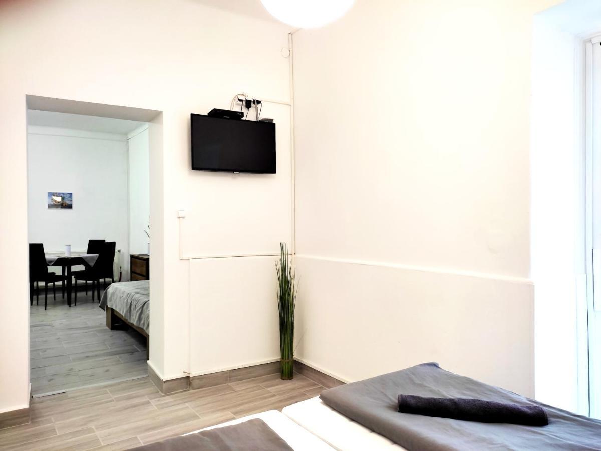 Dunapart Apartment วาค ภายนอก รูปภาพ