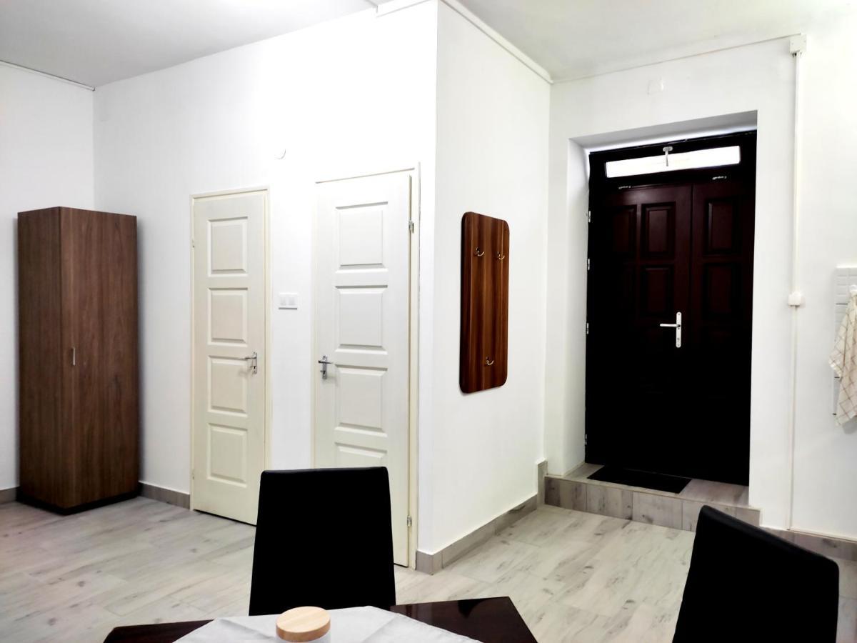 Dunapart Apartment วาค ภายนอก รูปภาพ